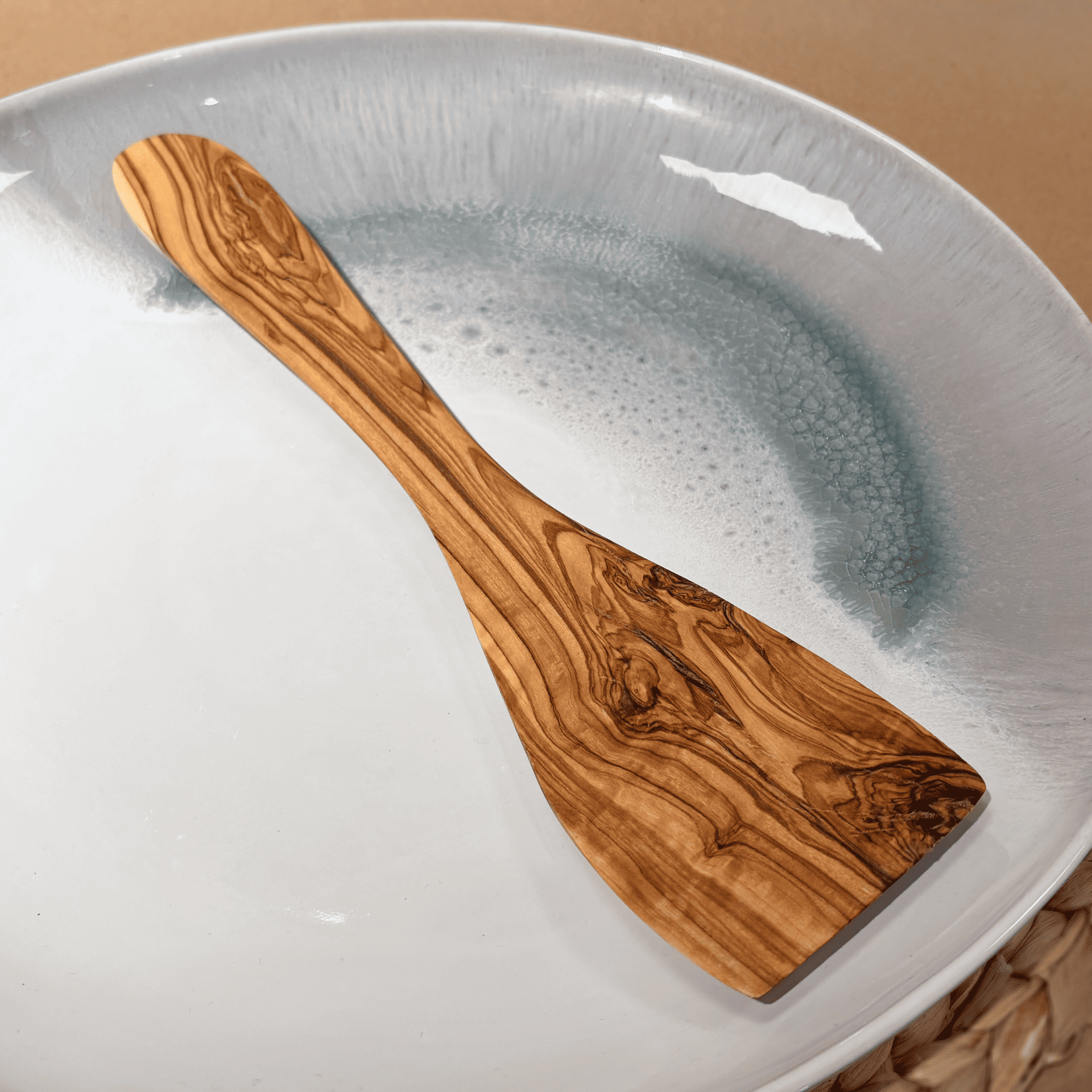Espatula sin Agujeros Olivo 30cm